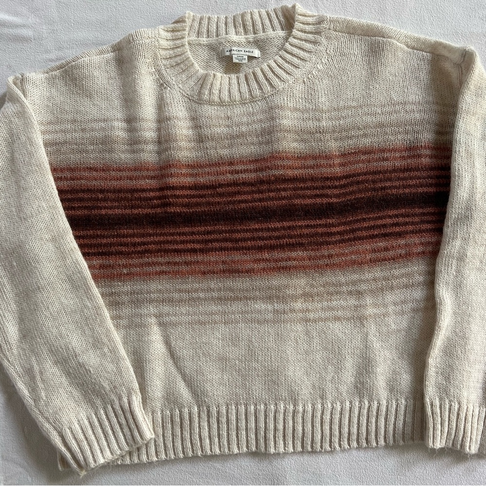 American eagle crop sweater. Size small